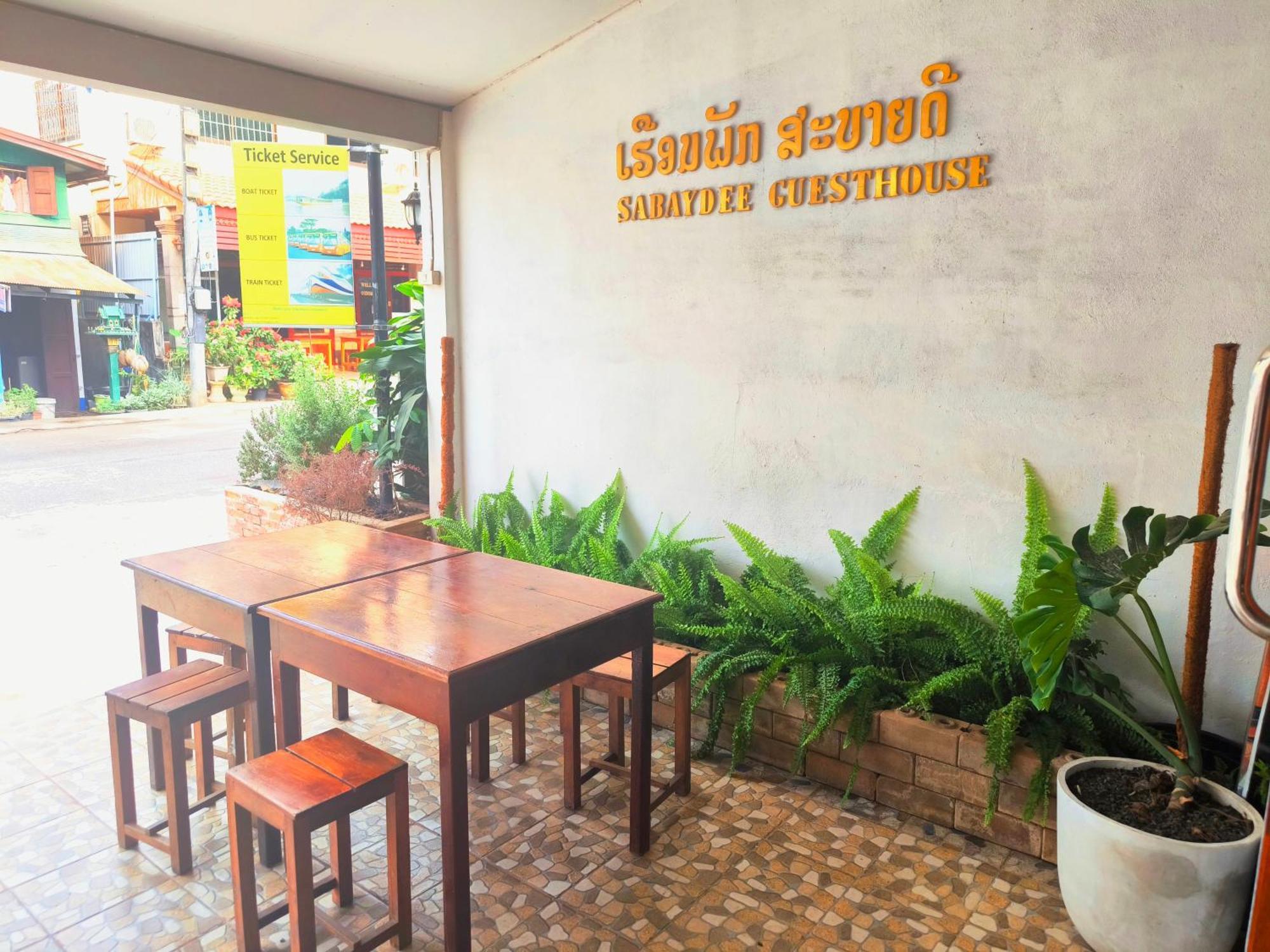 Sabaydee Guesthouse Бан Хоуейсай Екстериор снимка